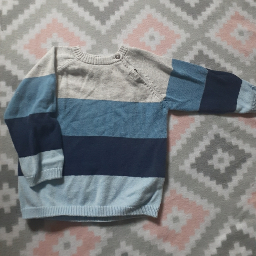 Baby sweater